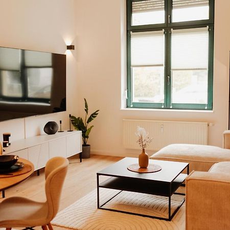 Design Apartment Stadtfeld-Ost Mit Netflix & 2 Schlafzimmern Magdeburg Ngoại thất bức ảnh