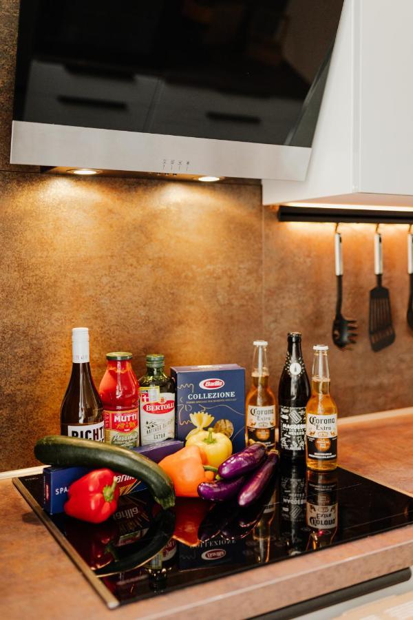 Design Apartment Stadtfeld-Ost Mit Netflix & 2 Schlafzimmern Magdeburg Ngoại thất bức ảnh