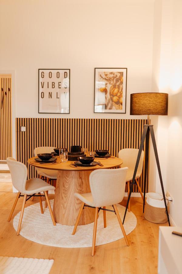 Design Apartment Stadtfeld-Ost Mit Netflix & 2 Schlafzimmern Magdeburg Ngoại thất bức ảnh